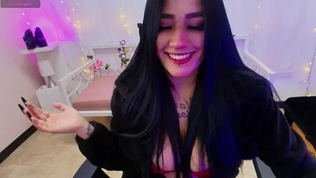 chica Hetfield online show from January 24, 5:42 pm