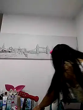 Snapshot of _Miaaleon chatting on February 18, 1:22 pm Miaaleon online show from February 18, 1:22 pm