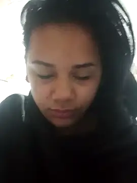 Snapshot of _Miaaleon chatting on February 19, 10:23 am Miaaleon online show from February 19, 10:23 am