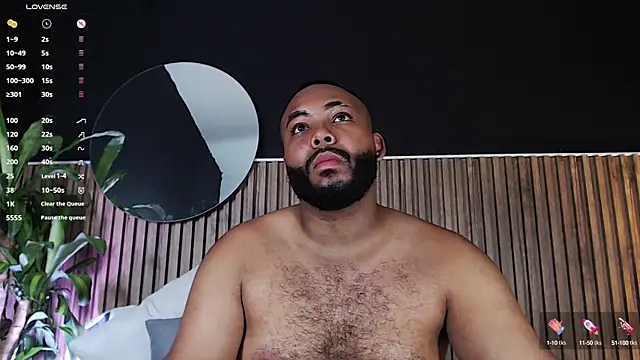 Snapshot of DilanJonnes_ chatting on December 14, 1:06 am DilanJonnes online show from December 14, 1:06 am