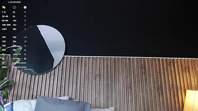 Snapshot of DilanJonnes_ chatting on December 15, 6:48 pm DilanJonnes online show from December 15, 6:48 pm