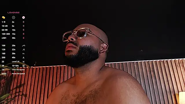 Snapshot of DilanJonnes_ chatting on November 4, 10:20 pm DilanJonnes online show from November 4, 10:20 pm