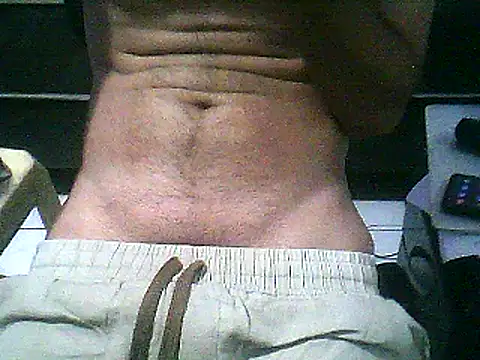 Snapshot of Skinnynerd chatting on December 23, 3:18 am Skinnynerd online show from December 23, 3:18 am