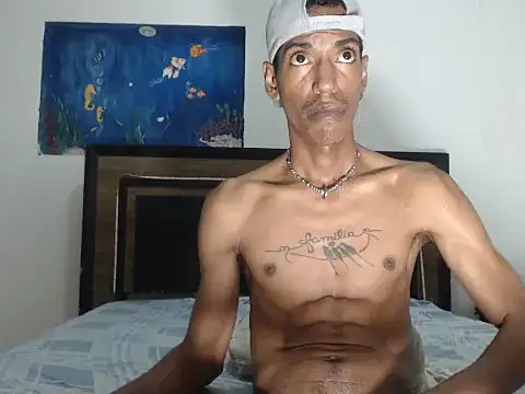 AlbertBigCock online show from February 3, 6:40 am