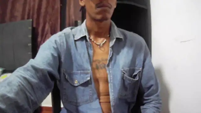 AlbertBigCock online show from March 22, 4:38 am