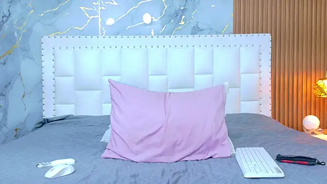 indianschoolgirl online show from March 20, 7:52 pm