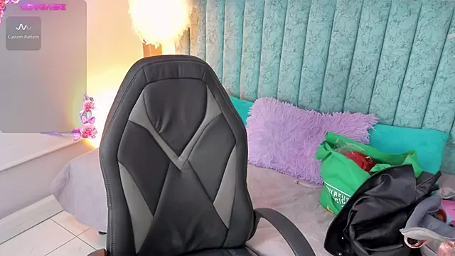 cattaleya    online show from September 9, 3:06 am