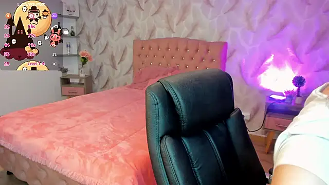 cattaleya    online show from October 23, 2:33 am