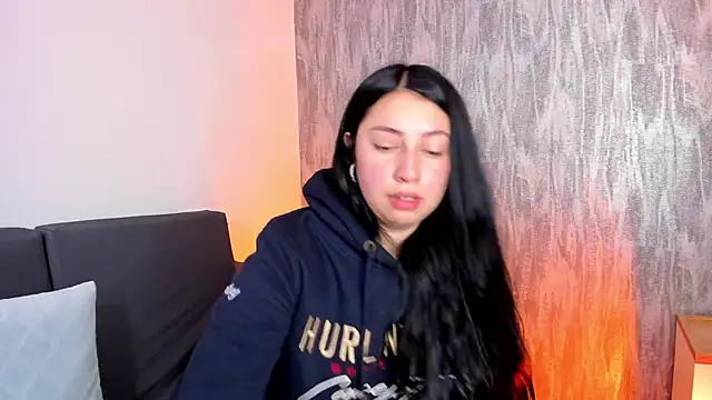 AshleeyPrincess online show from January 7, 1:24 pm