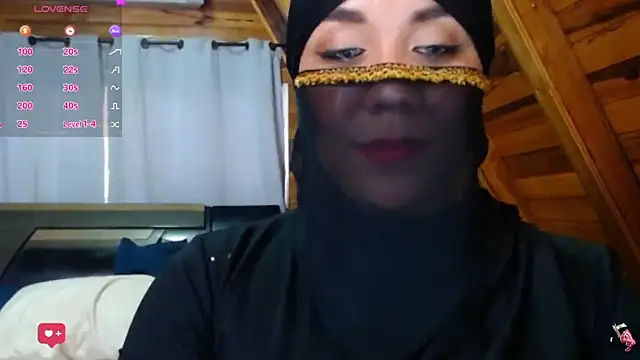 AmbarBurhan online show from November 12, 6:30 pm