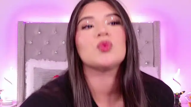 JuliaSUMMERS2022 online show from February 6, 12:54 am