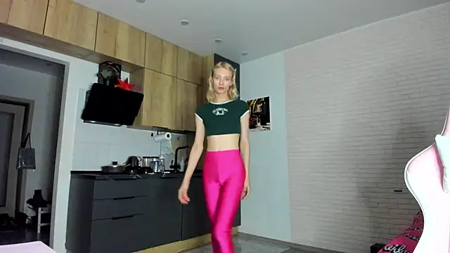  Alice Kitty online show from January 12, 4:45 pm