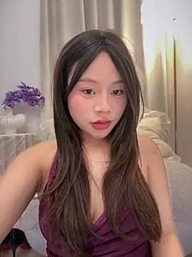 Snapshot of Hot_Mm chatting on May 30, 10:45 am Hot Mm online show from May 30, 10:45 am