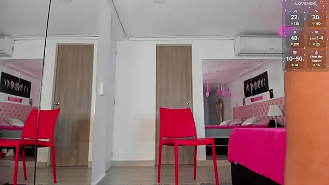 Paytonferrara online show from February 13, 5:37 am