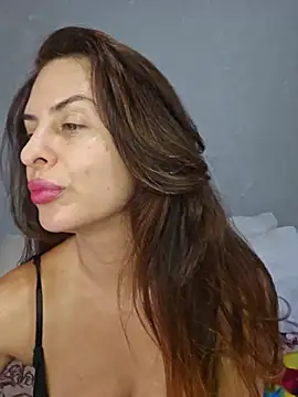 Snapshot of Nina_Sport chatting on July 2, 7:31 pm Nina Sport online show from July 2, 7:31 pm