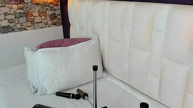 Abbyadams online show from November 24, 3:17 am