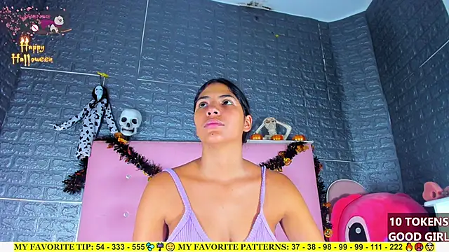 Snapshot of AriannaLewiis chatting on October 19, 7:25 pm AriannaLewiis online show from October 19, 7:25 pm