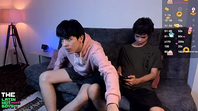 Snapshot of MyLatinHotBoys chatting on February 12, 11:41 pm MyLatinHotBoys online show from February 12, 11:41 pm