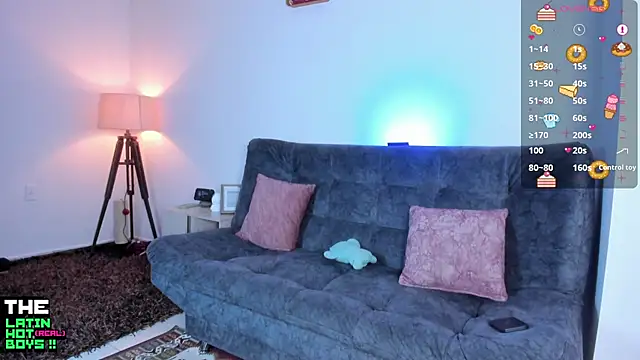 Snapshot of MyLatinHotBoys chatting on February 16, 6:32 pm MyLatinHotBoys online show from February 16, 6:32 pm