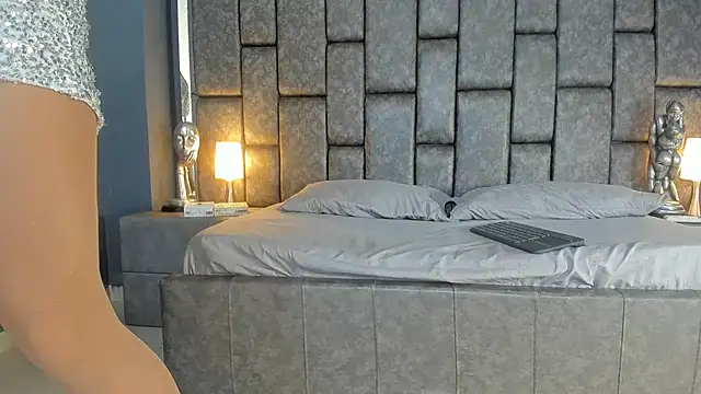 Matureyulyet online show from September 9, 8:30 pm