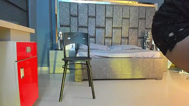 Matureyulyet online show from October 8, 8:06 pm