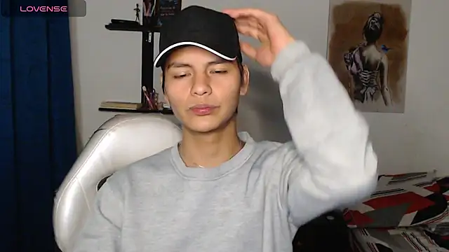 Snapshot of alanprince44 chatting on December 29, 4:48 am alanprince44 online show from December 29, 4:48 am