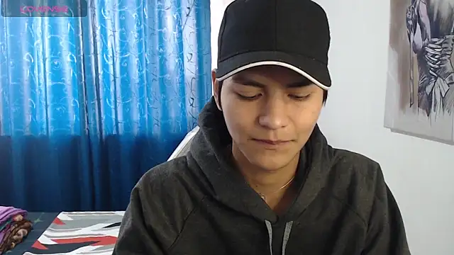 Snapshot of alanprince44 chatting on January 10, 2:13 pm alanprince44 online show from January 10, 2:13 pm