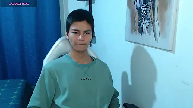 Snapshot of alanprince44 chatting on January 14, 10:59 am alanprince44 online show from January 14, 10:59 am