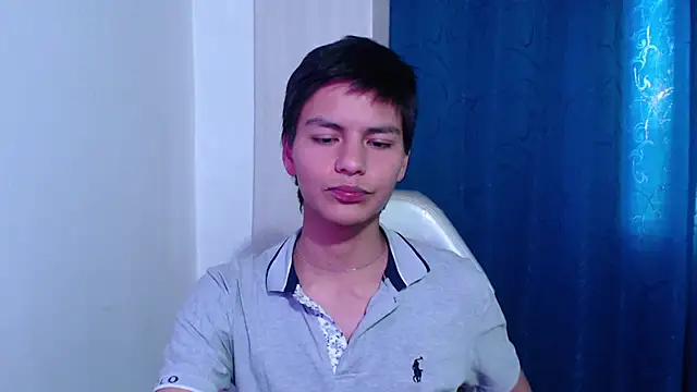 Snapshot of alanprince44 chatting on February 21, 9:11 pm alanprince44 online show from February 21, 9:11 pm