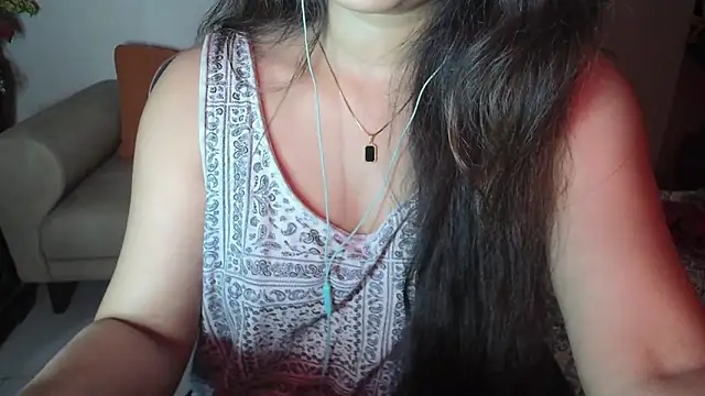 Snapshot of Most-Beautiful-Queen chatting on December 1, 8:53 pm Most-Beautiful-Queen online show from December 1, 8:53 pm