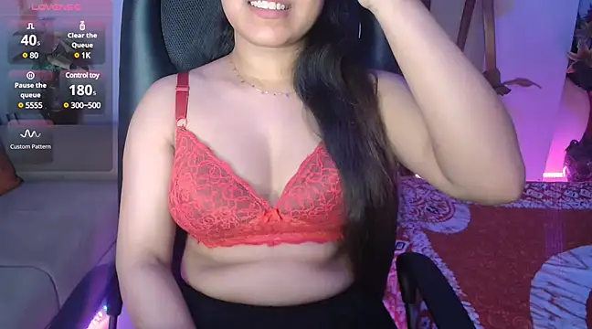 Snapshot of Most-Beautiful-Queen chatting on March 18, 7:20 pm Most-Beautiful-Queen online show from March 18, 7:20 pm