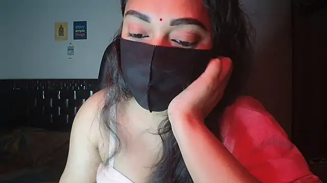 Most-Beautiful-Queen online show from November 9, 6:39 pm