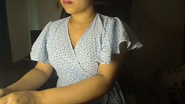 Snapshot of Most-Beautiful-Queen chatting on May 23, 5:01 am Most-Beautiful-Queen online show from May 23, 5:01 am