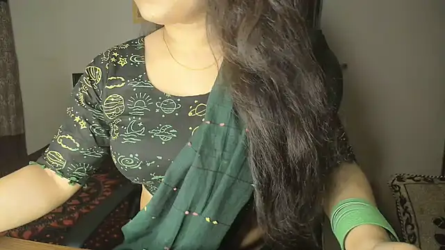 Snapshot of Most-Beautiful-Queen chatting on July 13, 6:44 pm Most-Beautiful-Queen online show from July 13, 6:44 pm