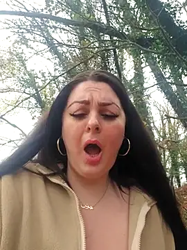 Britishbella online show from November 27, 3:14 pm