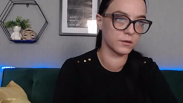 Snapshot of IzabelllNoir chatting on January 11, 11:02 pm IzabelllNoir online show from January 11, 11:02 pm