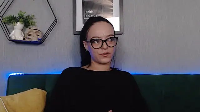 Snapshot of IzabelllNoir chatting on January 14, 12:14 pm IzabelllNoir online show from January 14, 12:14 pm