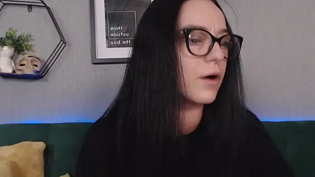 Snapshot of IzabelllNoir chatting on January 16, 8:54 am IzabelllNoir online show from January 16, 8:54 am