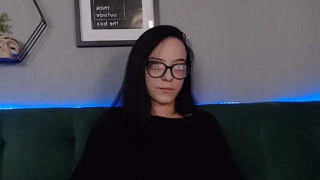 Snapshot of IzabelllNoir chatting on January 19, 1:22 pm IzabelllNoir online show from January 19, 1:22 pm
