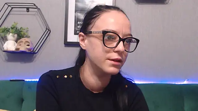 Snapshot of IzabelllNoir chatting on January 24, 8:55 am IzabelllNoir online show from January 24, 8:55 am