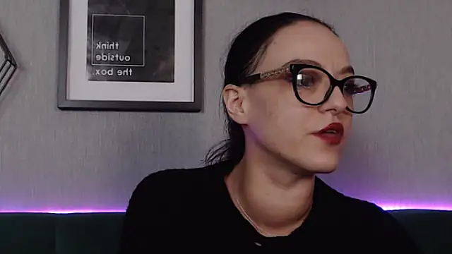 Snapshot of IzabelllNoir chatting on January 27, 10:06 am IzabelllNoir online show from January 27, 10:06 am