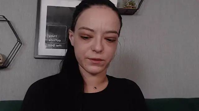 Snapshot of IzabelllNoir chatting on February 4, 9:17 am IzabelllNoir online show from February 4, 9:17 am