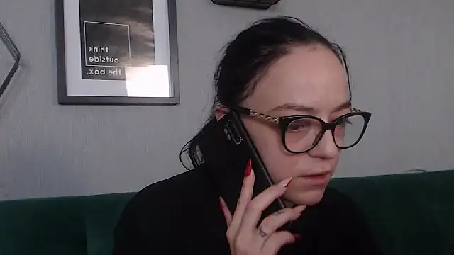 Snapshot of IzabelllNoir chatting on February 14, 10:07 am IzabelllNoir online show from February 14, 10:07 am