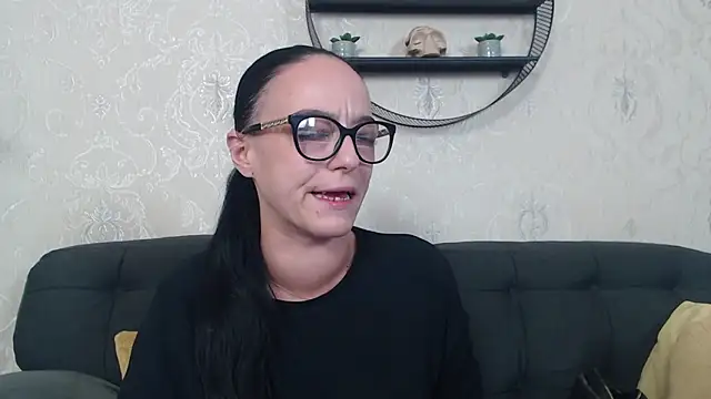 IzabelllNoir online show from November 8, 9:13 pm