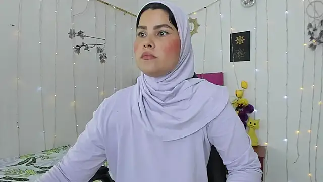 AishaAmin  online show from March 4, 12:12 pm