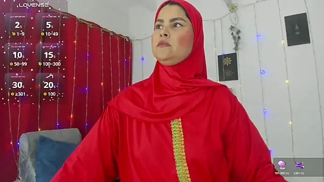 AishaAmin  online show from June 3, 12:08 pm
