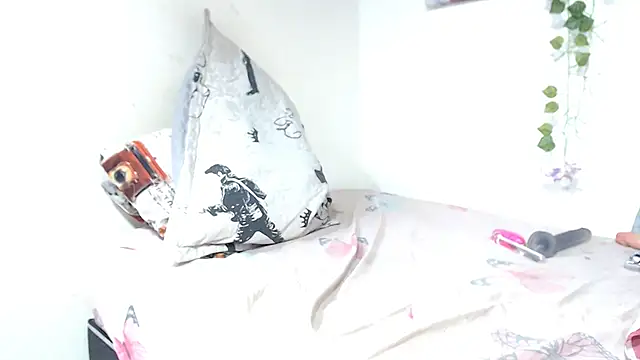 andre20a31 online show from February 15, 9:49 am