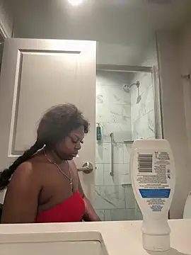 JoWheelsss online show from February 21, 8:05 pm