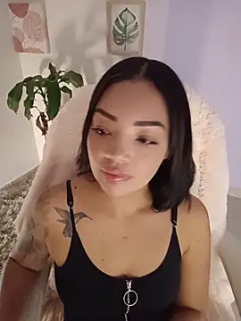 Sara LipsX online show from November 9, 11:36 pm