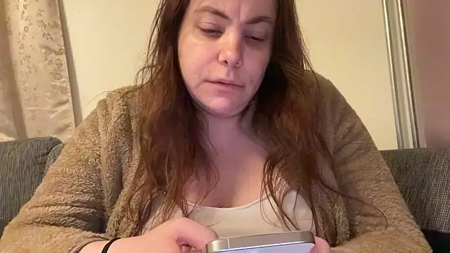 Snapshot of cumwithmee3 chatting on February 15, 12:04 am cumwithmee3 online show from February 15, 12:04 am